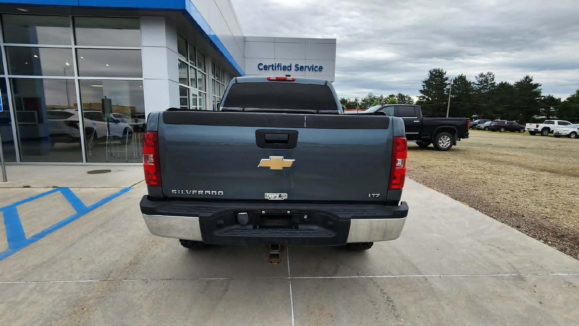 2008 Chevrolet Silverado 2500 HD — detail view